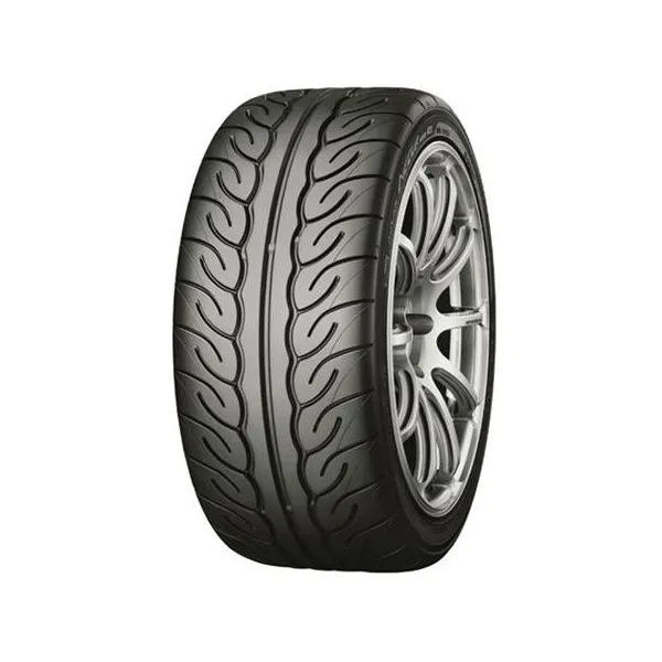 Pneu YOKOHAMA AD08RS (semi-slick) 215/45/17 87 W